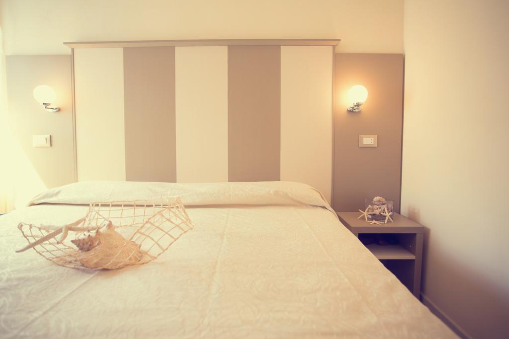 Hotel Trieste Cesenatico Pokoj fotografie