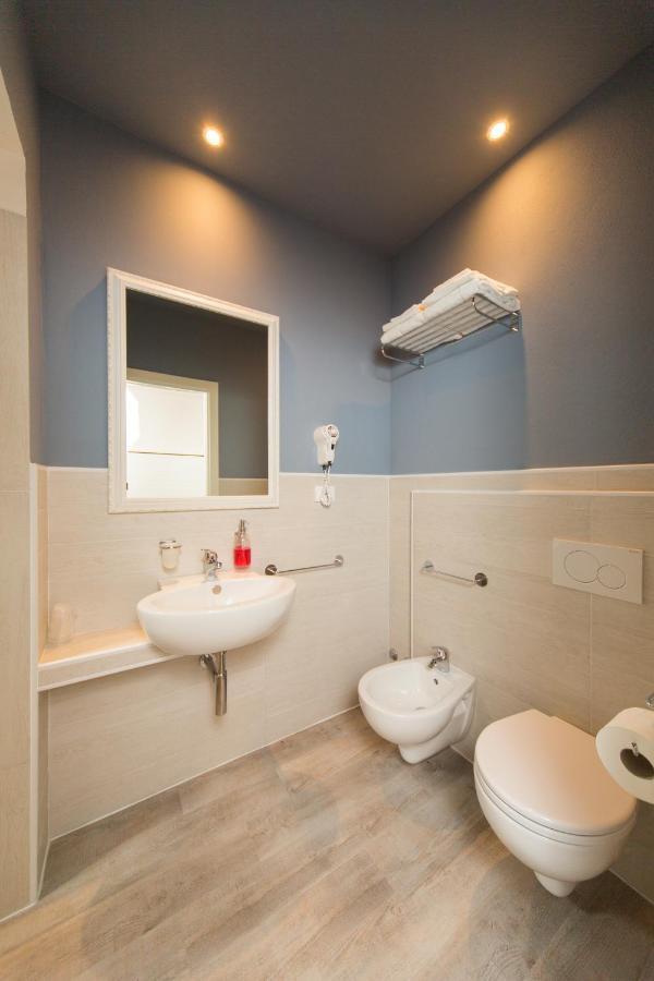 Hotel Trieste Cesenatico Pokoj fotografie